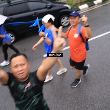 Runner Photo 7949859