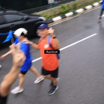 Runner Photo 7949862