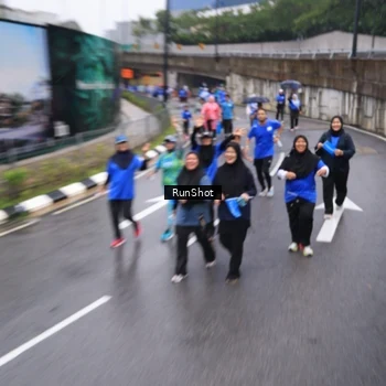 Runner Photo 7949864