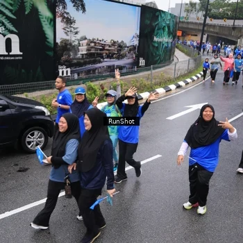 Runner Photo 7949901