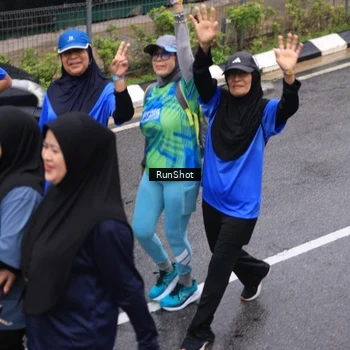 Runner Photo 7949903