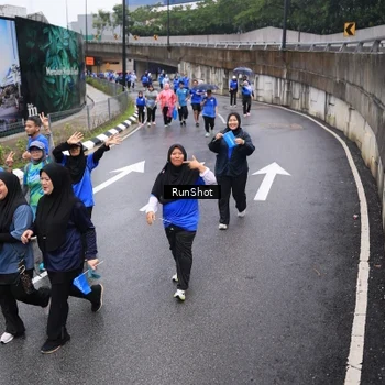 Runner Photo 7949927
