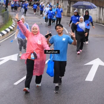 Runner Photo 7949972