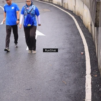 Runner Photo 7949991