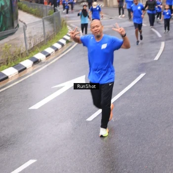 Runner Photo 7950008