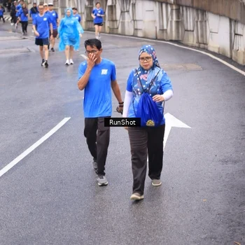 Runner Photo 7950011