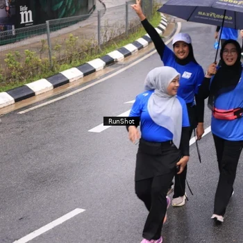 Runner Photo 7950012