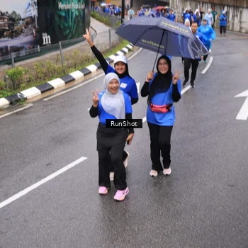 Runner Photo 7950016