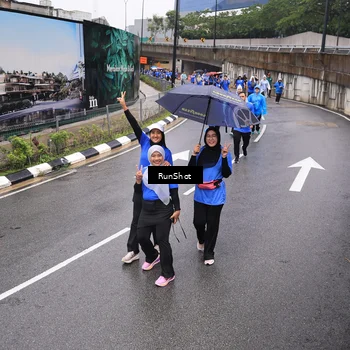 Runner Photo 7950021