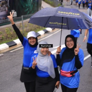 Runner Photo 7950030