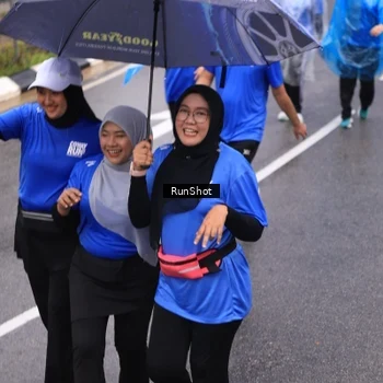 Runner Photo 7950036