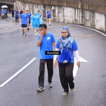 Runner Photo 7950045