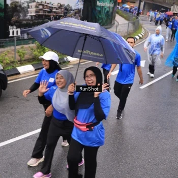 Runner Photo 7950048