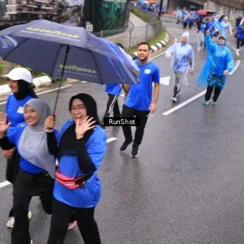 Runner Photo 7950049