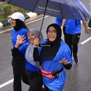 Runner Photo 7950056