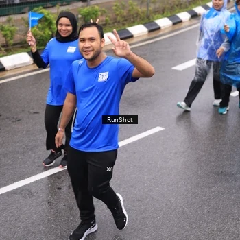 Runner Photo 7950065
