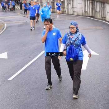 Runner Photo 7950066