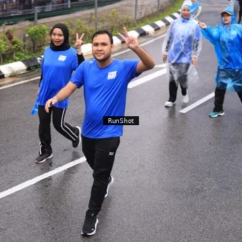 Runner Photo 7950069