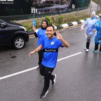 Runner Photo 7950071