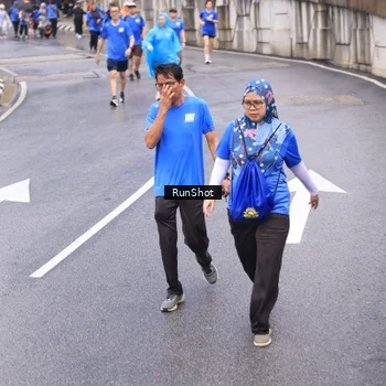 Runner Photo 7950078