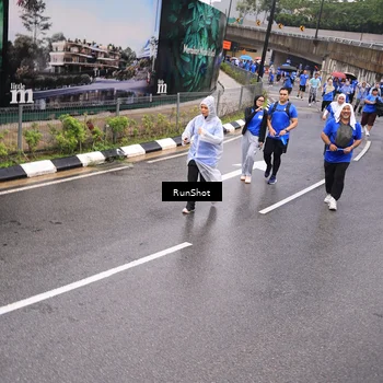 Runner Photo 7950111
