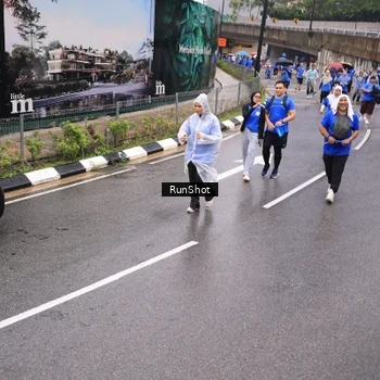 Runner Photo 7950114