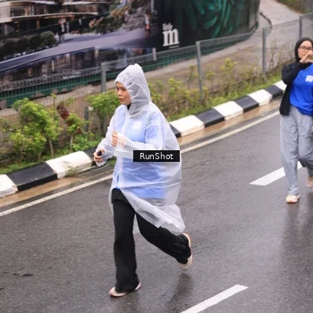 Runner Photo 7950124