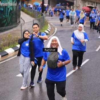 Runner Photo 7950129