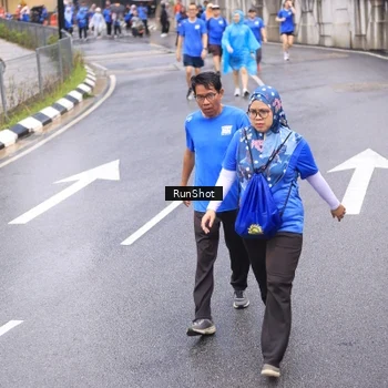 Runner Photo 7950133
