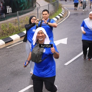 Runner Photo 7950138