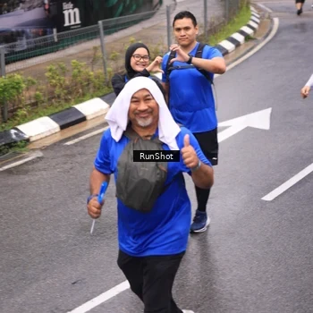 Runner Photo 7950139