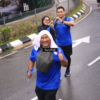 Runner Photo 7950140