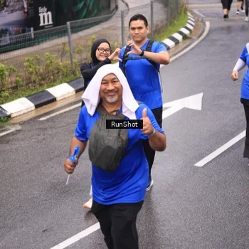 Runner Photo 7950145