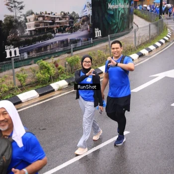 Runner Photo 7950150
