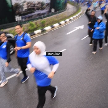 Runner Photo 7950169