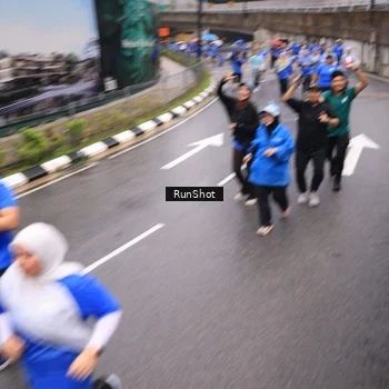 Runner Photo 7950173