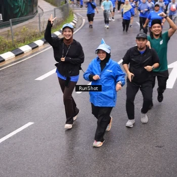 Runner Photo 7950176