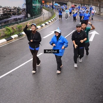 Runner Photo 7950185