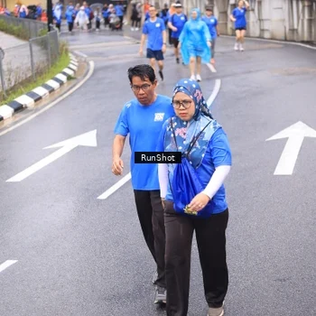 Runner Photo 7950189