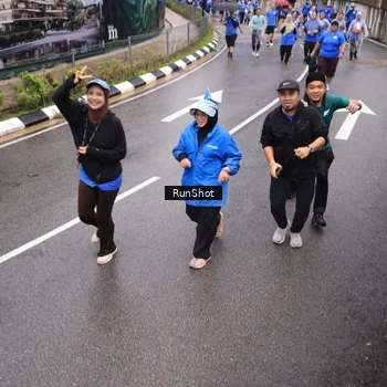 Runner Photo 7950190