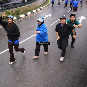 Runner Photo 7950192