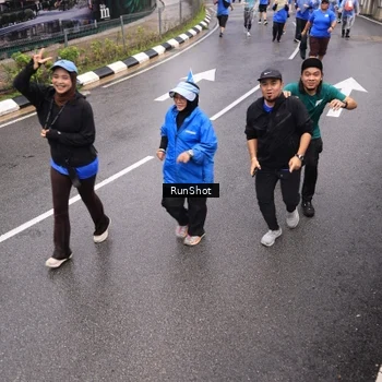 Runner Photo 7950193