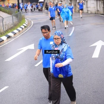 Runner Photo 7950198