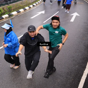 Runner Photo 7950203