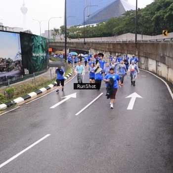 Runner Photo 7950235
