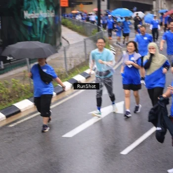Runner Photo 7950239