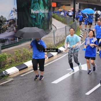 Runner Photo 7950242