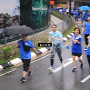 Runner Photo 7950247