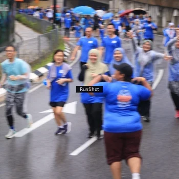 Runner Photo 7950251