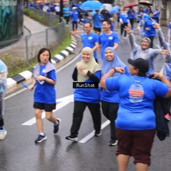Runner Photo 7950255